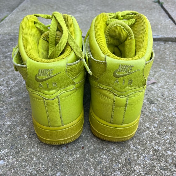 nike airforce 1s hi-top - Picture 4 of 5